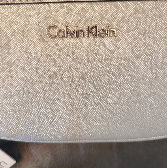 Calvin Klein Wristlet - Picture 4 of 9